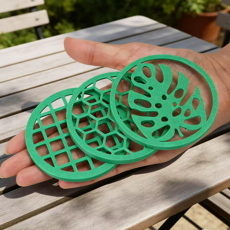 Plateaux de démarrage pour plantes en plastique