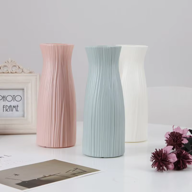 Vase en plastique pour fleurs séchées avec pot
