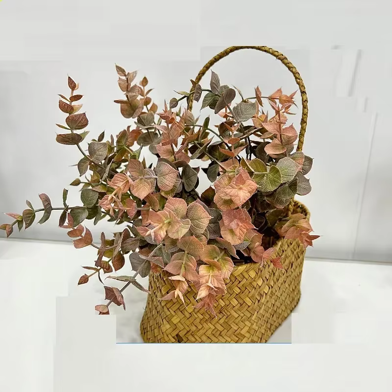 Plantes d'eucalyptus artificielles en plastique