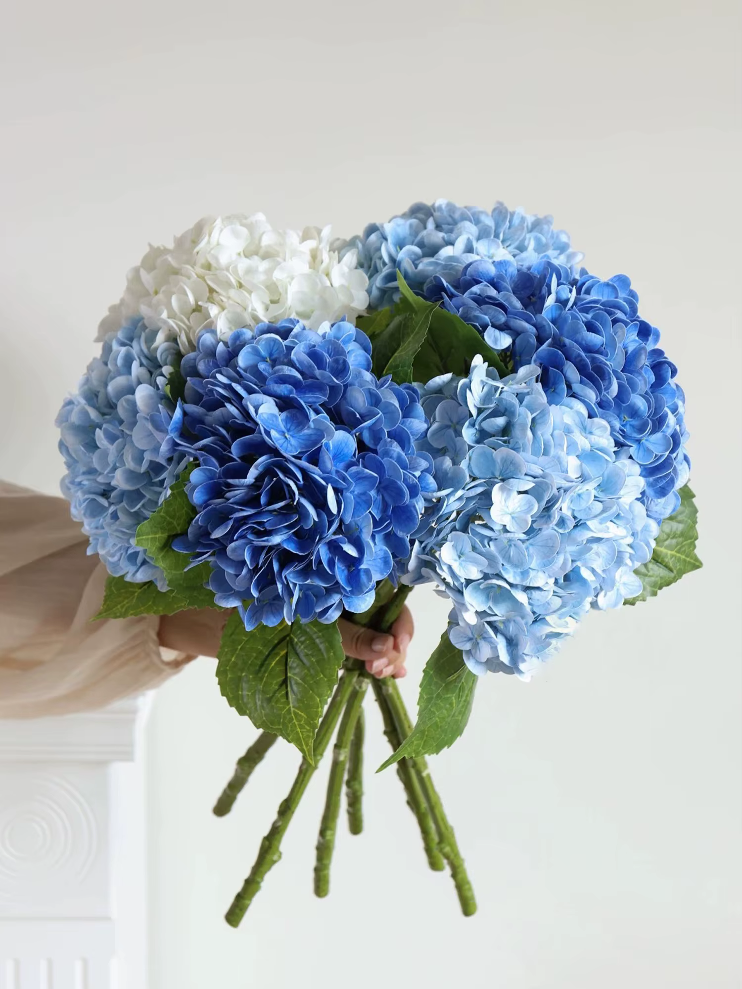 Fleurs d'hortensia artificielles bleues