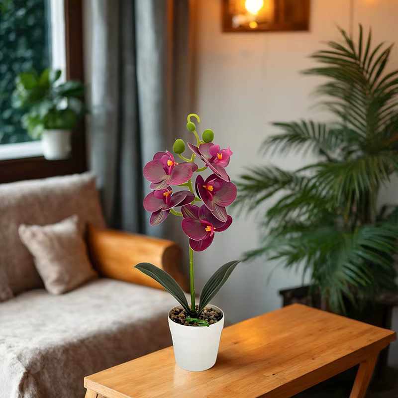 Plante en pot d'orchidée artificielle