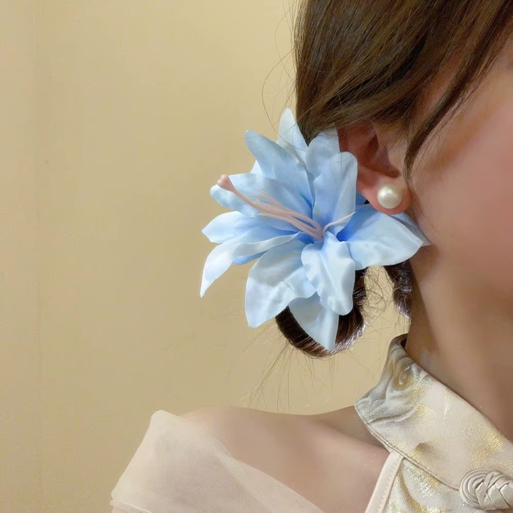 Barrettes à fleurs rouges en tissu pour femmes, pinces à cheveux à longues pampilles en forme de pétales, épingles à cheveux bec de canard, accessoires capillaires pour les vacances d'été