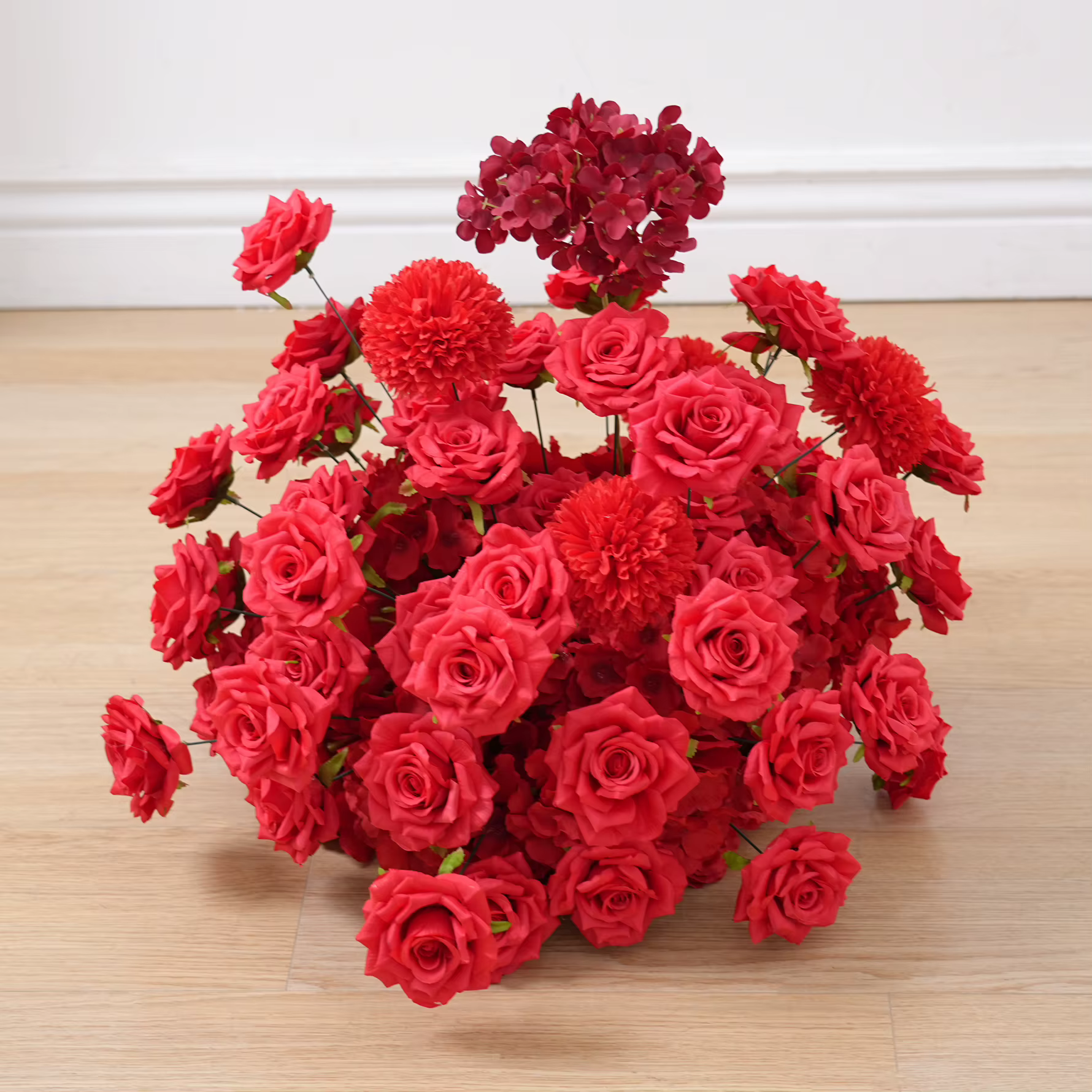 C8887 Appassion rouge Rose Pompon Arrangement Floral KT conseil Photo toile de fond idées passerelle fleur mariage fête d'anniversaire fournitures