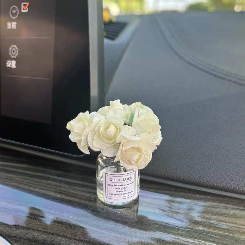 Vase à fleurs de roses de Simulation