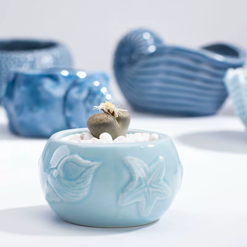 Pot de fleurs en porcelaine bleue de style européen