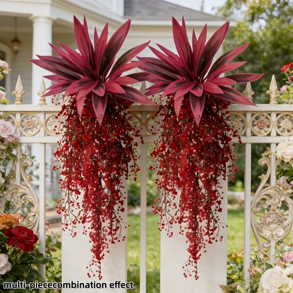 Plantes artificielles violettes et rouges