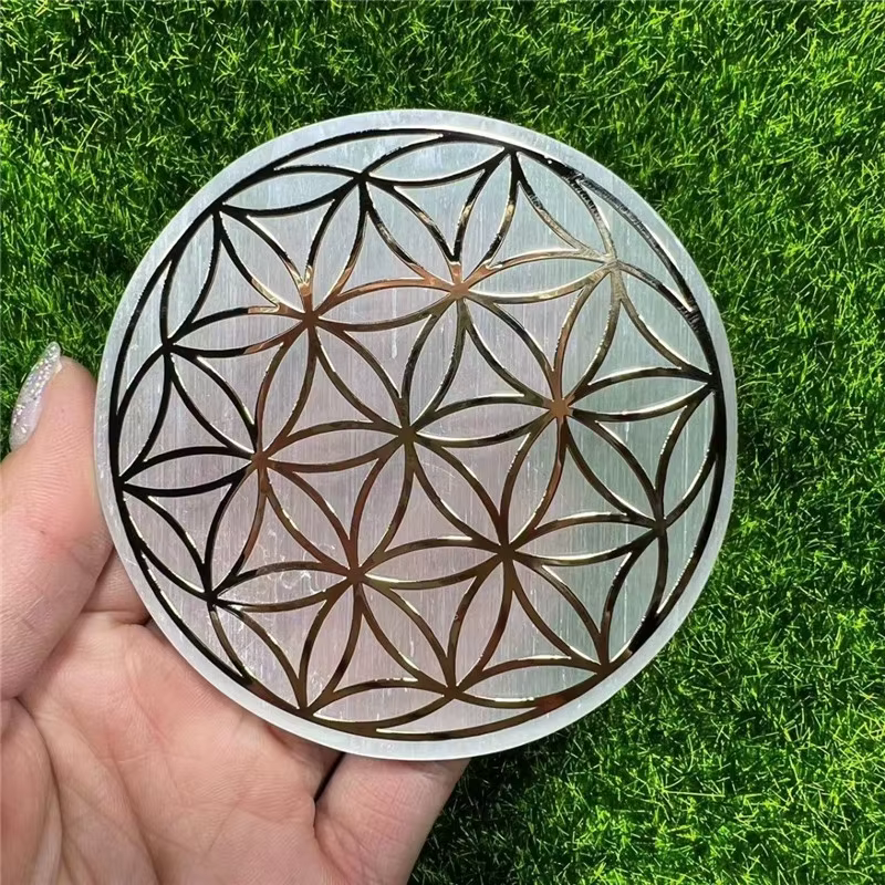 Décoration d'intérieur en forme de grille de fleurs