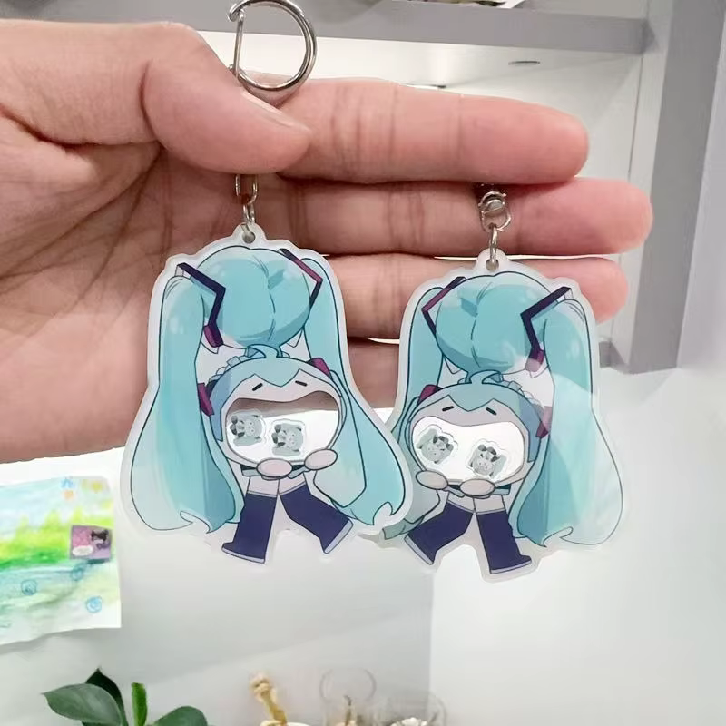 Porte-clés HATSUNE MIKU en acrylique, breloque Shaker mignon, cadeau pour meilleur ami, accessoires de Cosplay