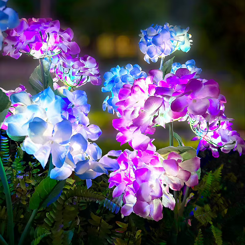 Lampe solaire de jardin à 3 têtes d'hortensias
