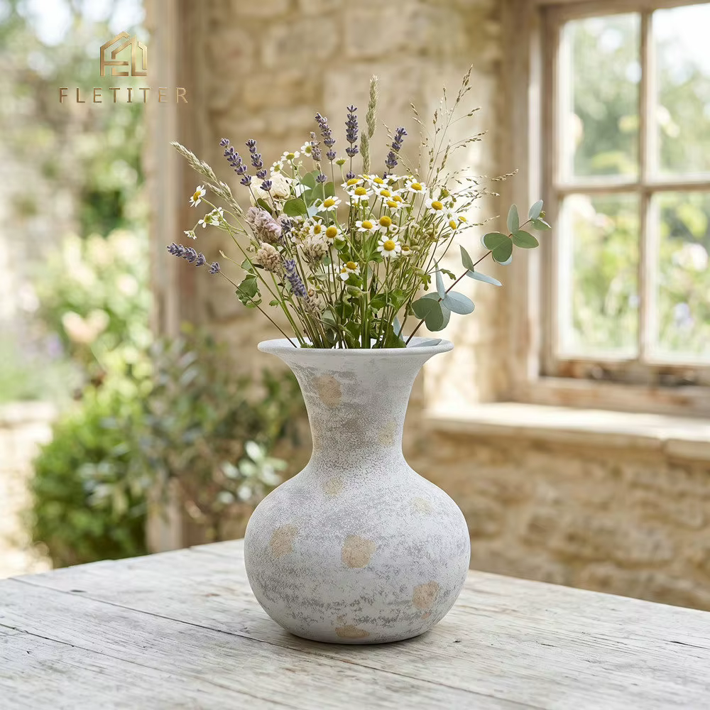 Vases et pots à fleurs en métal imitation poterie rustique vintage