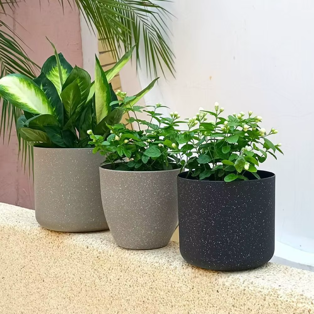 Pots de fleurs en pierre d'imitation givrée