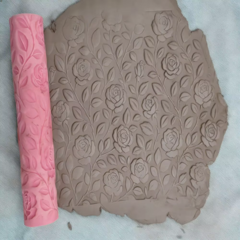 Rouleau de texture en relief motif floral Rose Sauvage pour poterie DIY