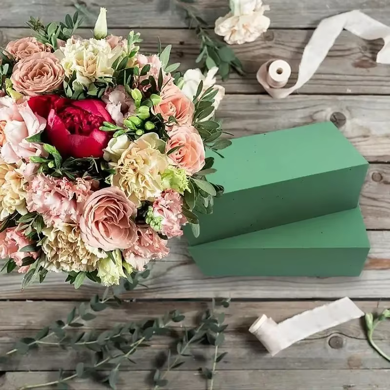 Mousse florale verte carrée pour arrangements floraux