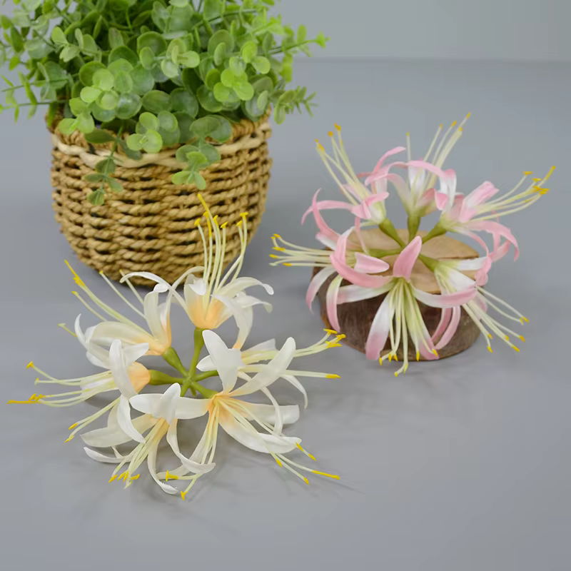 Têtes de fleurs artificielles de lys araignée rouge