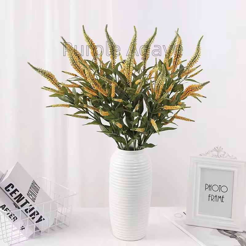 Plantes de sauge artificielles en plastique