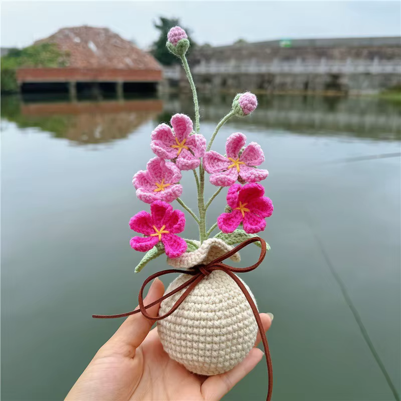 Pot de fleurs au crochet mignon
