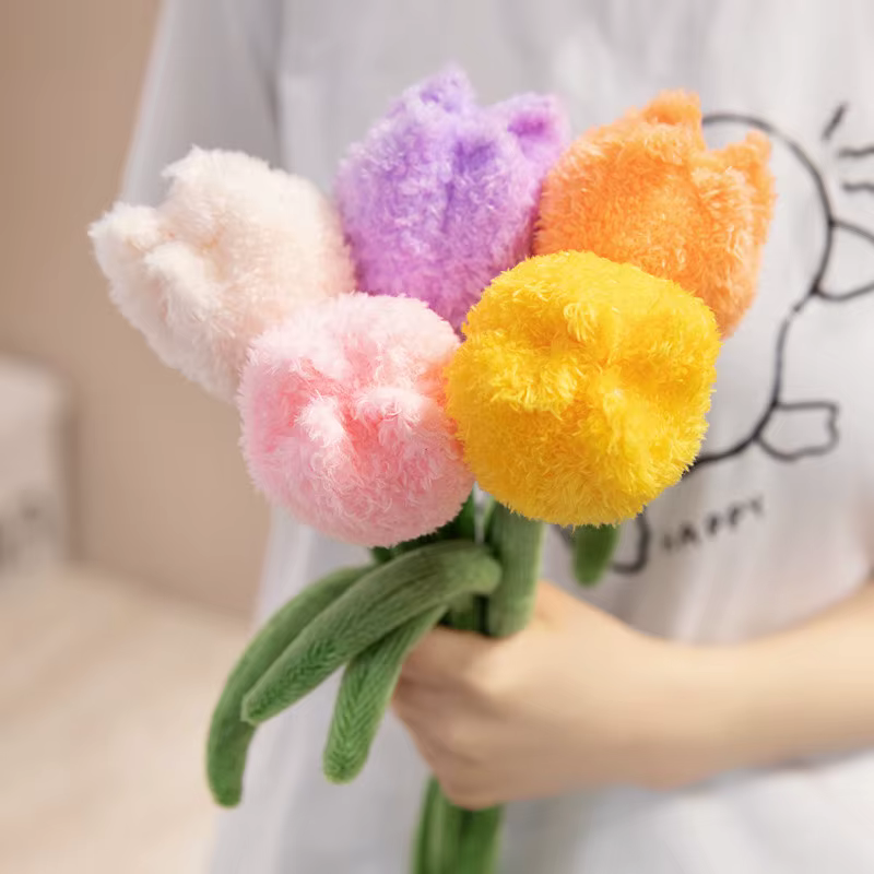 Fleur artificielle en peluche faite à la main
