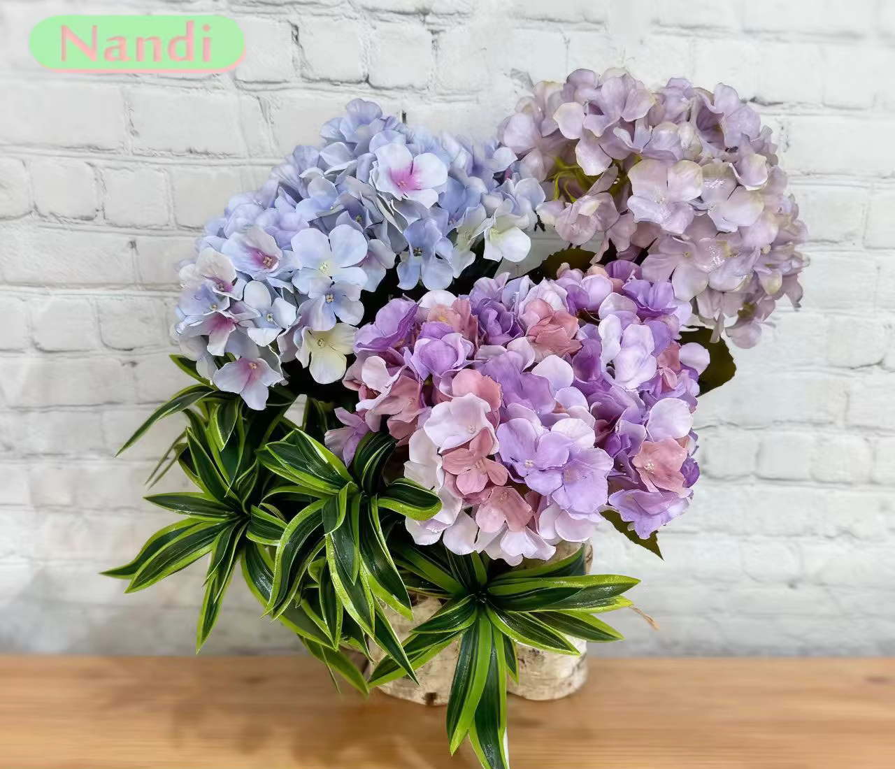 Hortensia à 5 têtes de style britannique : Fleurs artificielles réalistes pour la maison