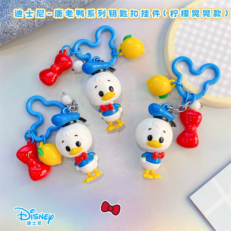 Porte-clés Disney authentique, figurines mignonnes Mickey, Minnie, Goofy, Donald, Daisy, Pluto, pendentif anime, breloque de sac Kawaii, accessoire pour clés