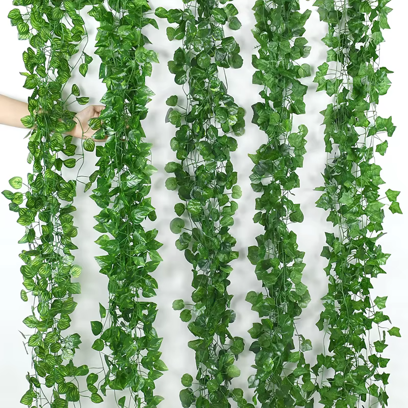 Guirlande de feuilles de lierre vert artificielles de 2.1M
