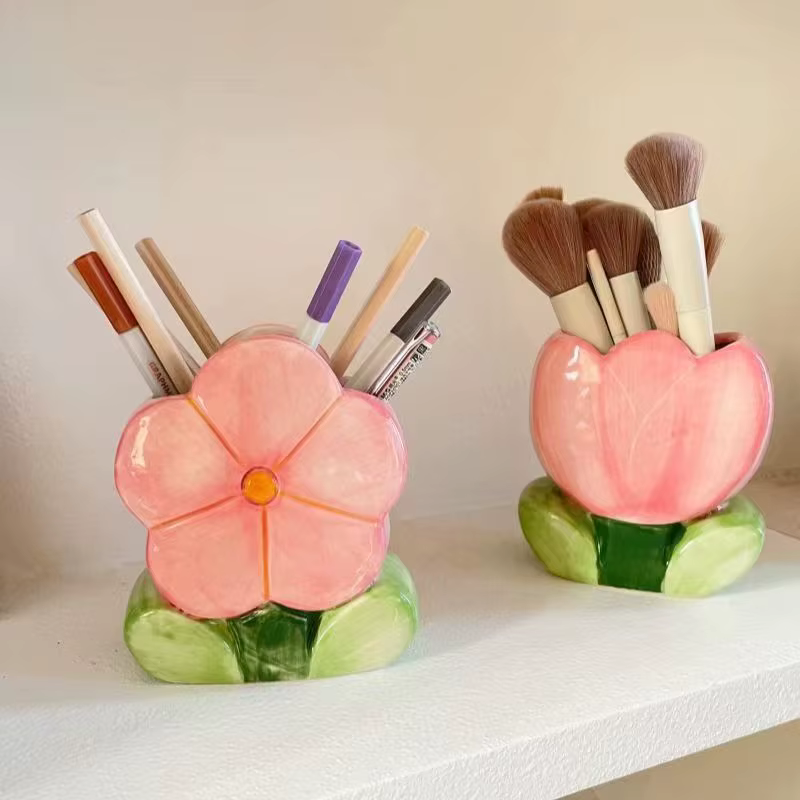 Porte-stylo à fleurs en céramique