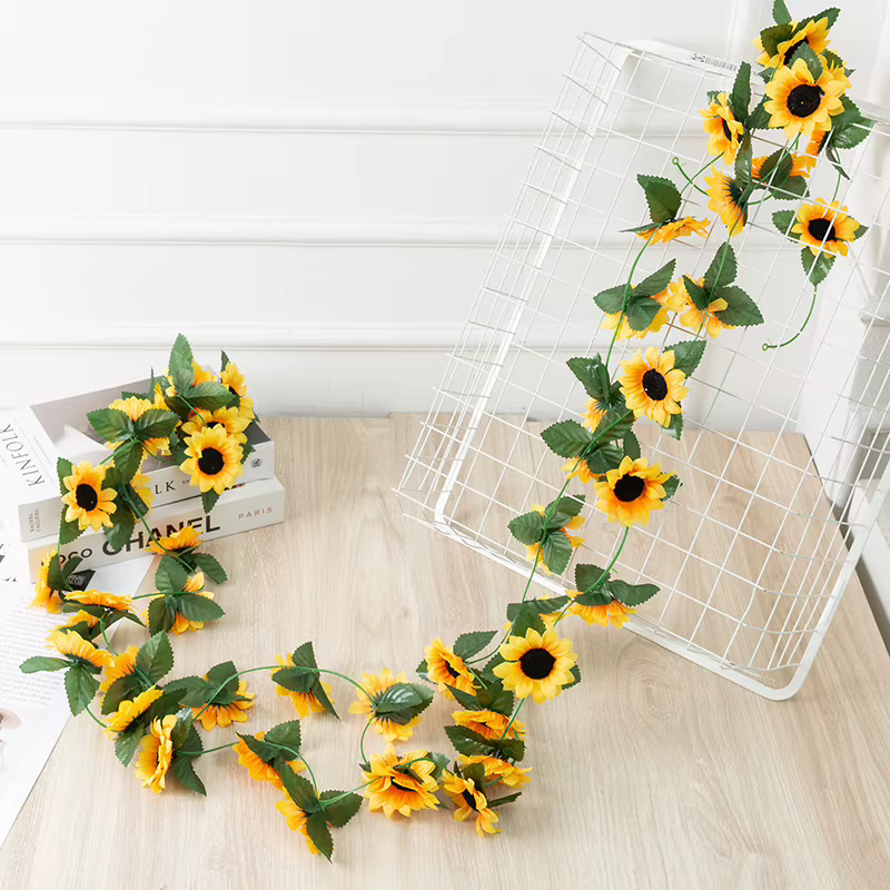 Guirlande de fleurs artificielles suspendues de vigne de tournesol jaune de 2.5M