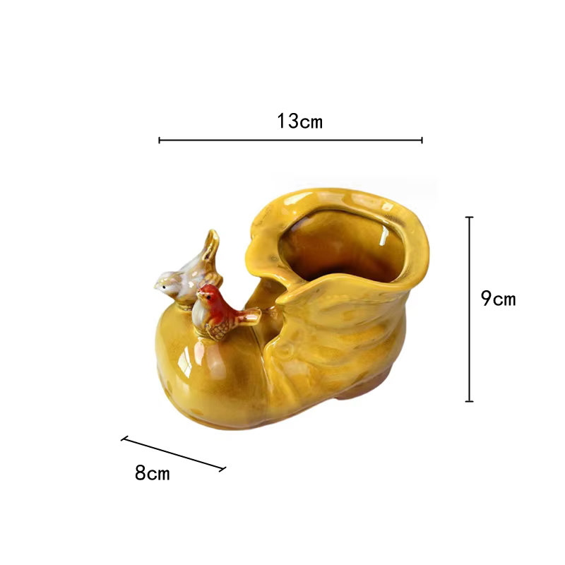 Pot de fleur artisanal en céramique en forme de chaussure