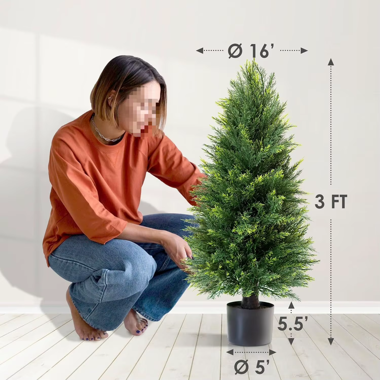 Plantes vertes artificielles en pot (pins et cyprès) pour décorations de Noël