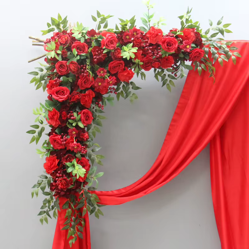 Arrangement de fleurs de baies rouges de Noël