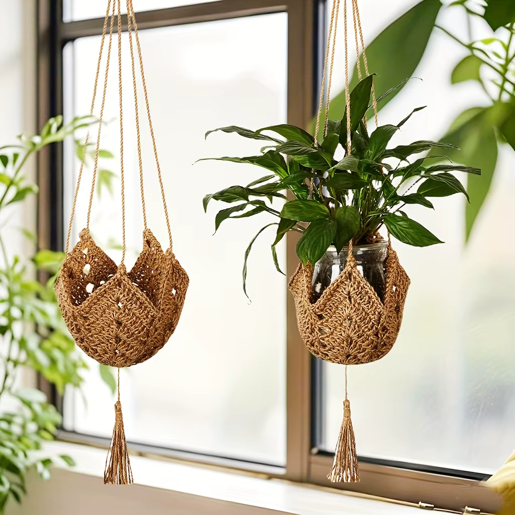 Panier suspendu en rotin tressé bohème
