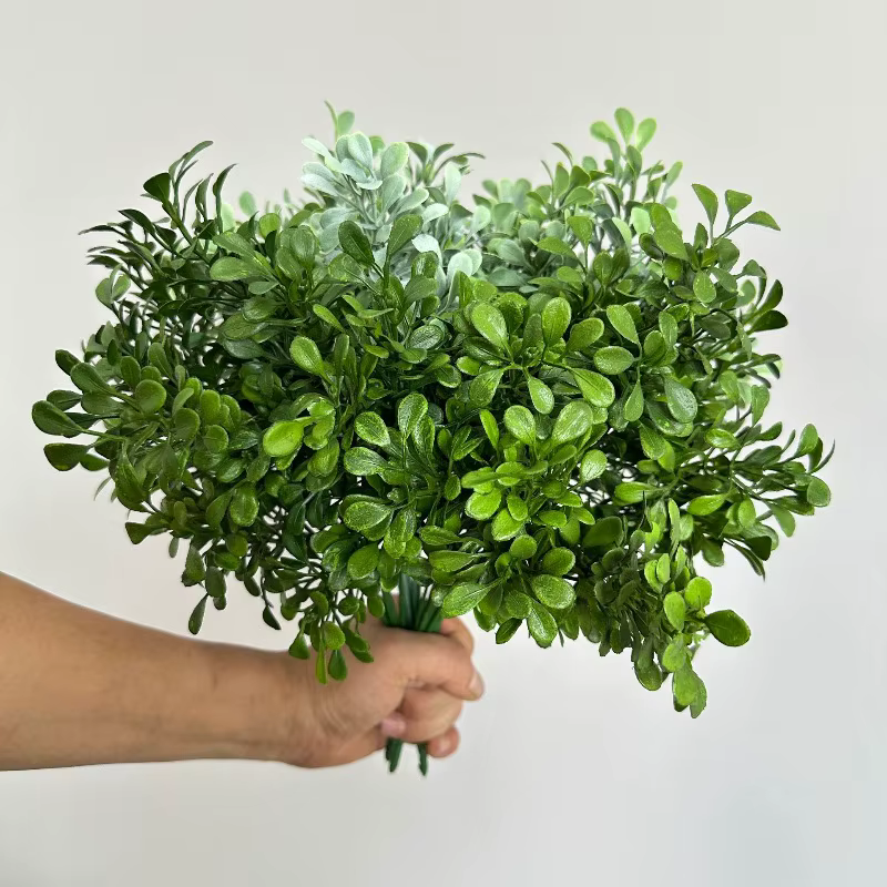 8 pièces de plantes artificielles en plastique