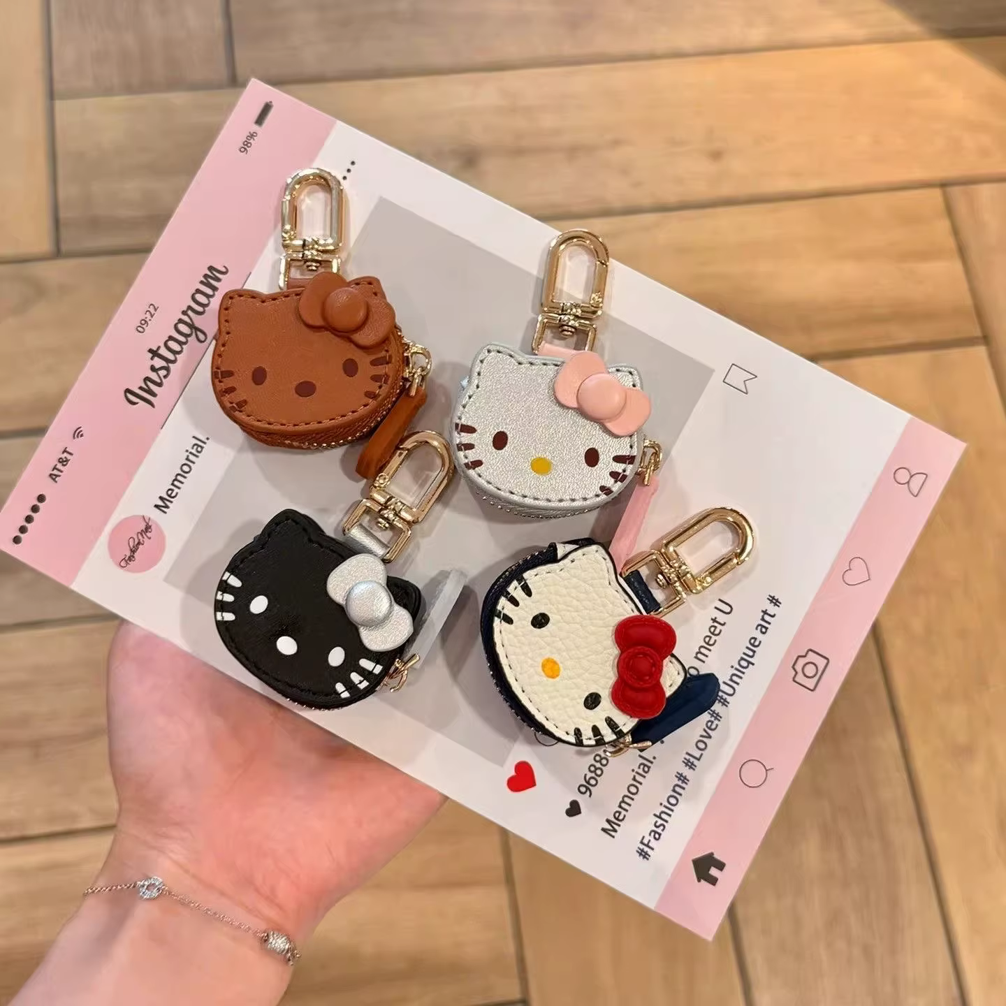 Porte-clés mini sac en cuir Hello Kitty mignon, texture haut de gamme, accessoire pour jeune fille, décoration créative pour sac quotidien, cadeau pour amis