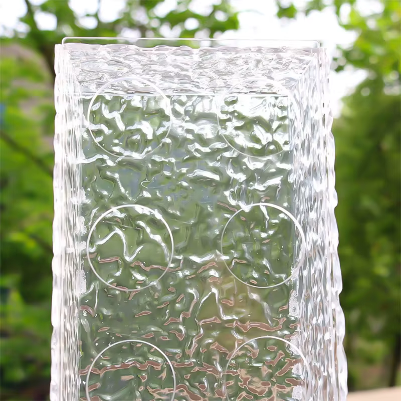 Vase à fleurs en acrylique transparent Stone Mars