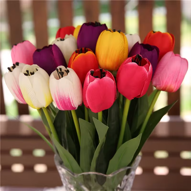Mini fleur de calla de tulipe au toucher réel