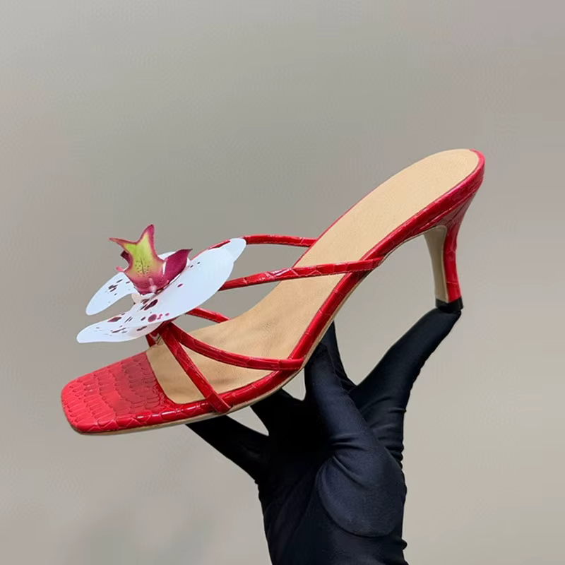 Pantoufles à talons hauts pour femmes, en cuir véritable, bout ouvert, talons chaton, sandales paresseuses, diapositives d'été, chaussures de plage pour vacances à la mode