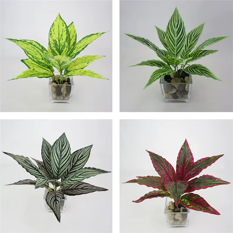 Plante verte artificielle en plastique
