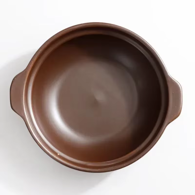 Casserole en poterie jetable