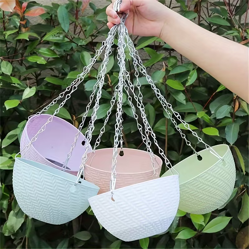 2 pots de fleurs suspendus