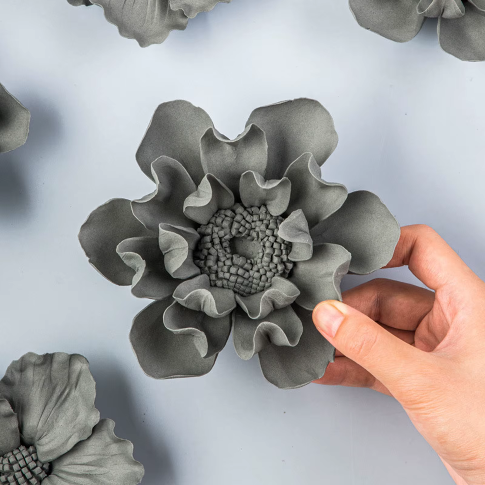 Mur de fleurs artificielles en céramique