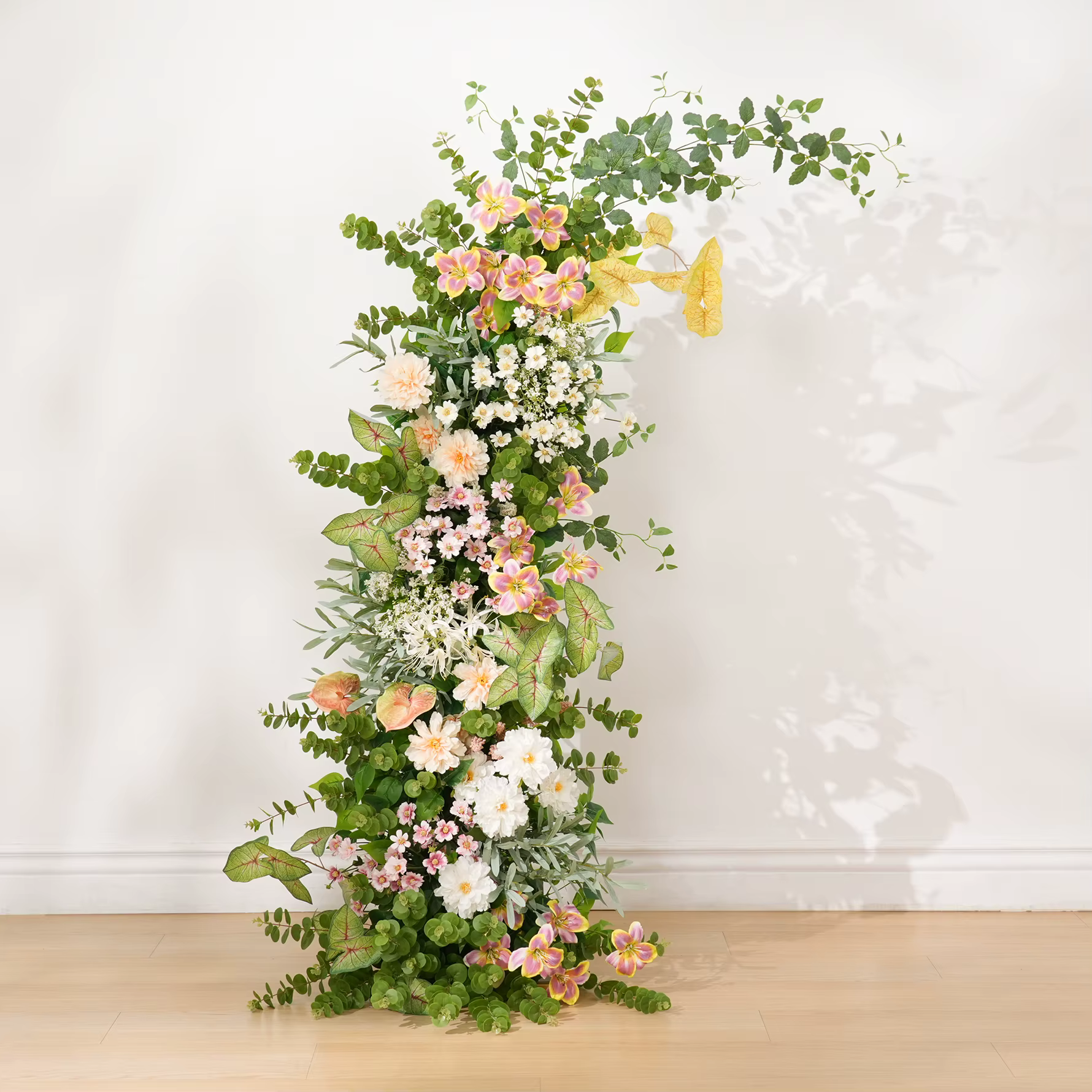 Angela fleur A9028 verdure tropicale Lily Arrangement Floral toile de fond de mariage corne arc décor événement scène sol fournitures de fleurs