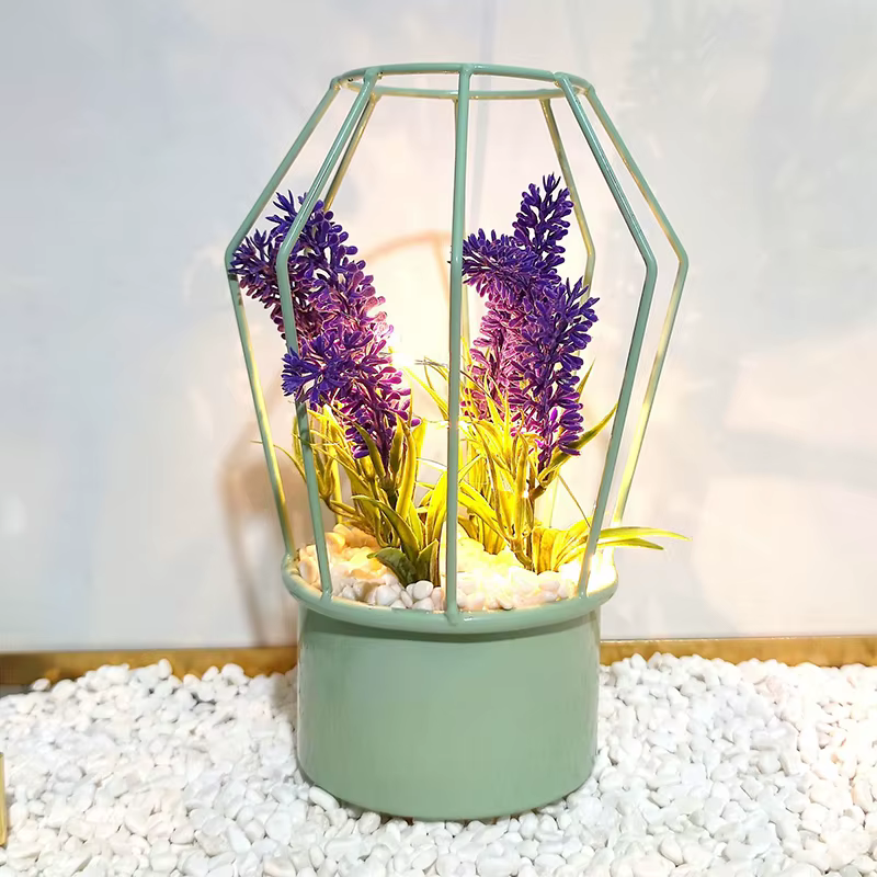 Lampe de Nuit LED à Piles de 62 Plantes Vertes
