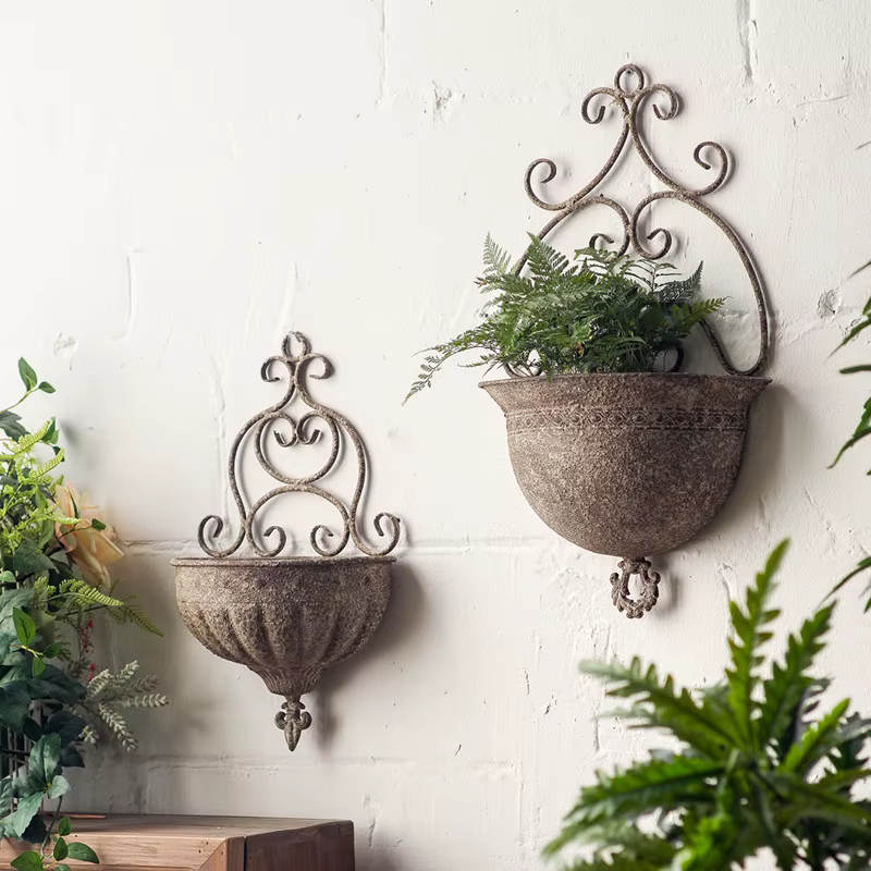 Jardinière de fleurs murale en fer Vintage