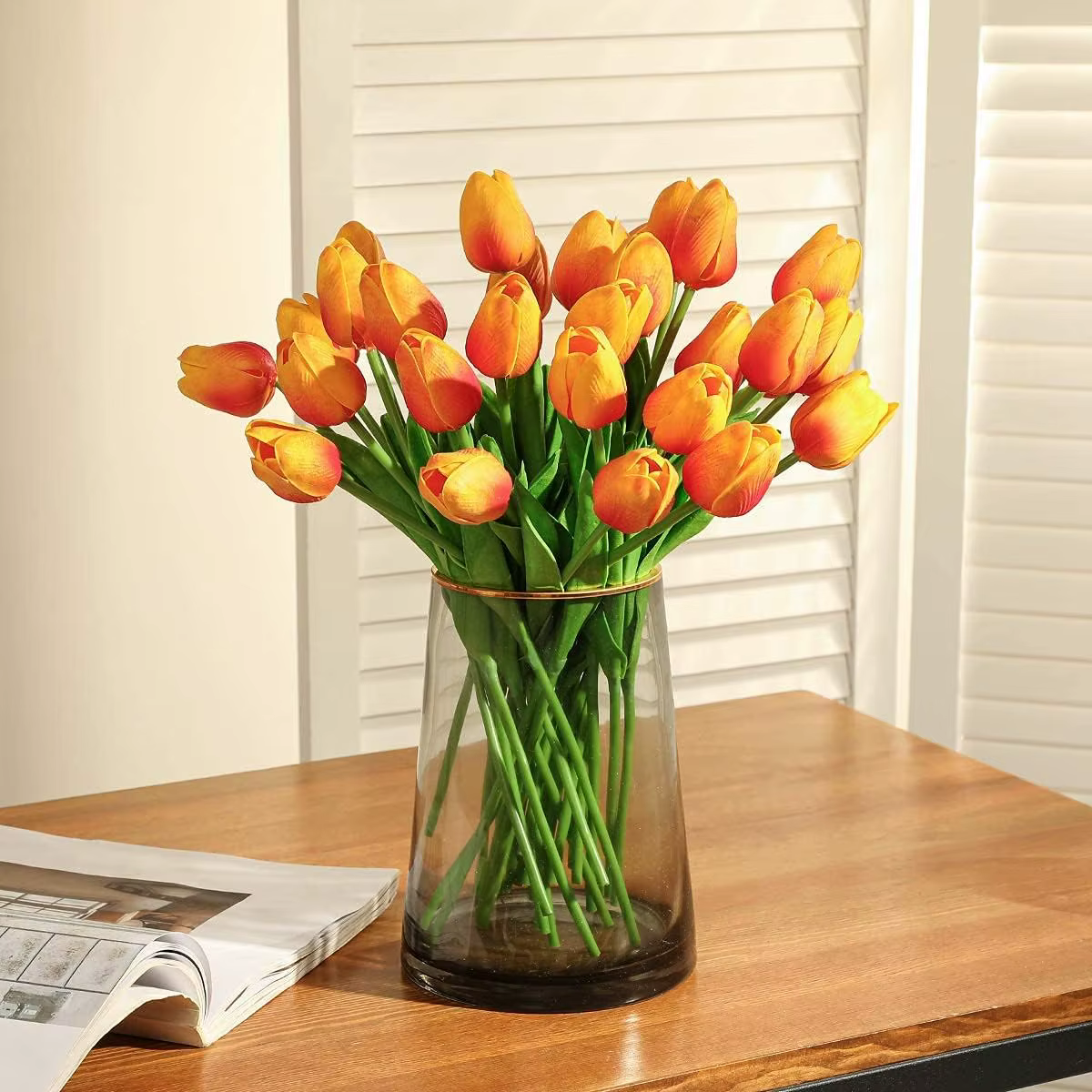 Vase de fleurs artificielles tulipe au toucher réel