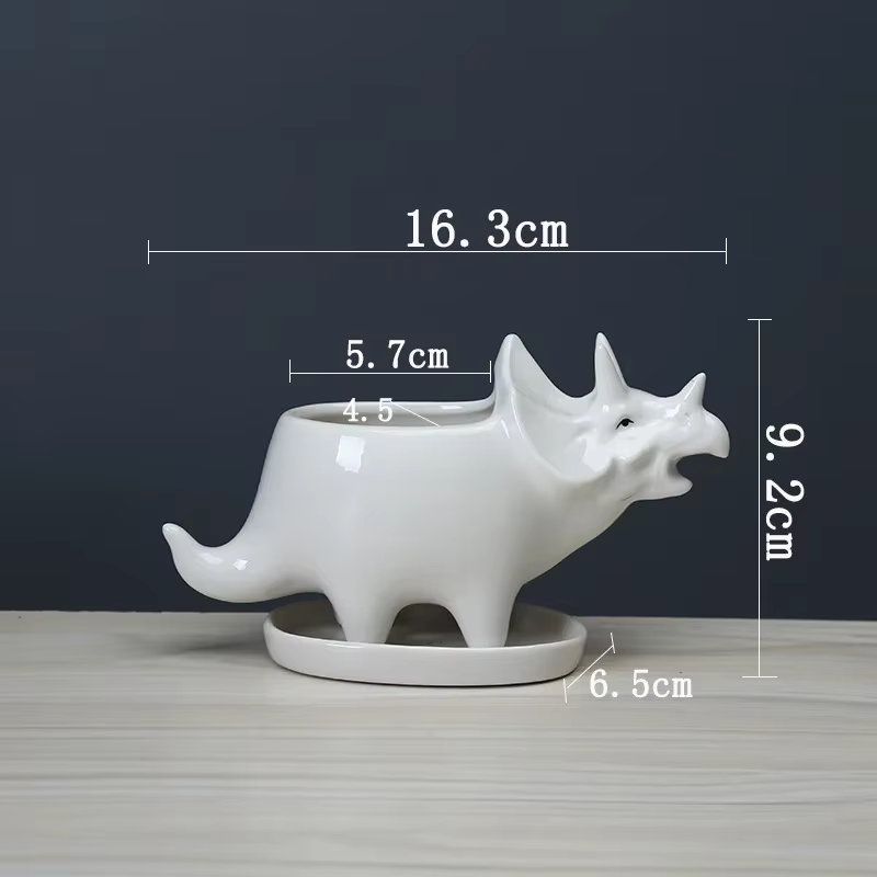 User inière tricératops en céramique avec escalier