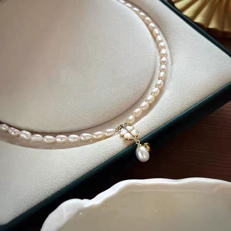 Nouveau Style élégant fleur porte-bonheur de haute qualité 100% perle d'eau douce naturelle 14K or rempli dames pendentif collier bijoux cadeaux