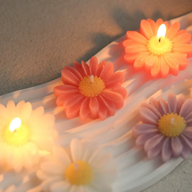 Bougies colorées en forme de marguerite