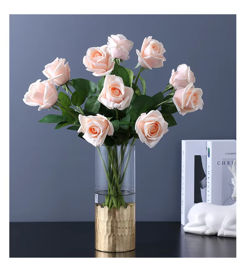Simulation de roses artificielles en Latex