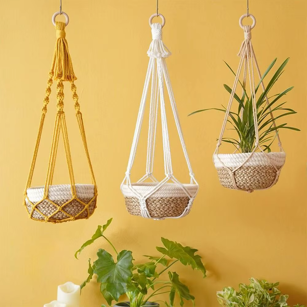Porte-plantes en macramé pour salon intérieur