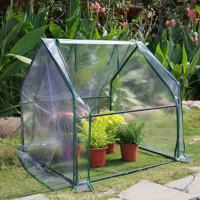 Couverture chaude pour plantes d'hiver