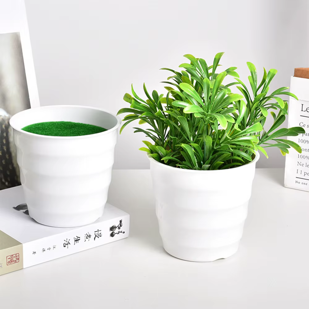 Plantes artificielles en pot